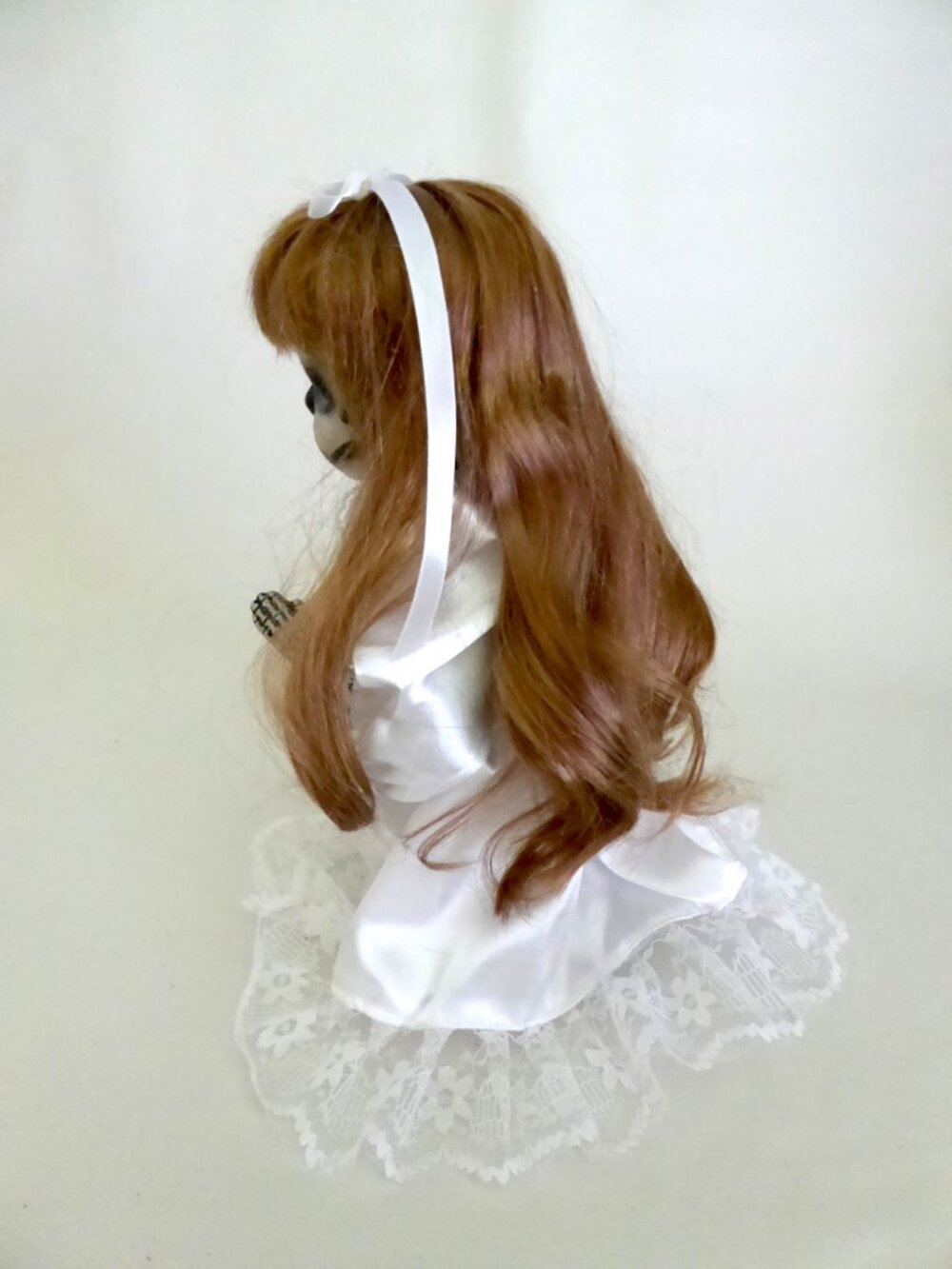 OOAK 11” KNEELING PRAYING SKELETON HORROR UNDEAD PORCELAIN DOLL PROP ODDITY - Picture 7 of 10